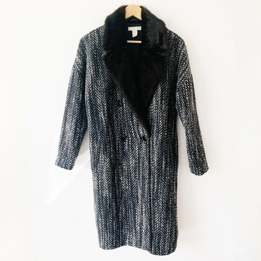 H&M Wool Blend Coat With Faux Fur Collar - Picture 2 of 6